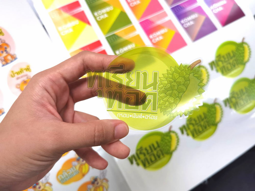 รับพิมพ์สติกเกอร์ใส คุณภาพสูง งานไว สั่งได้ 24 ชม.